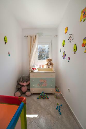 Laugh & Life House