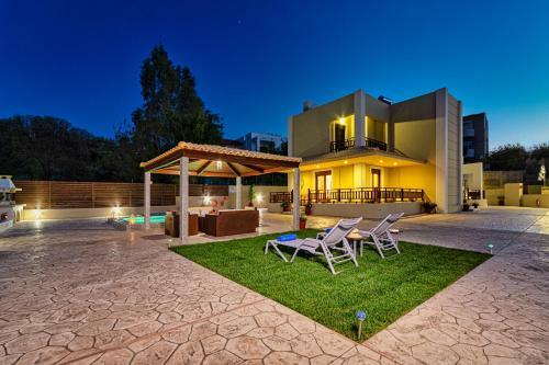 Maria's Luxurious Villa In Koskinou