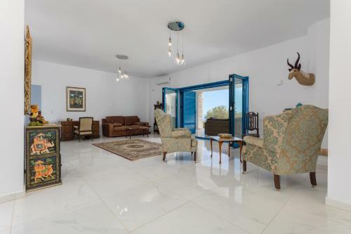 Indigo Villa