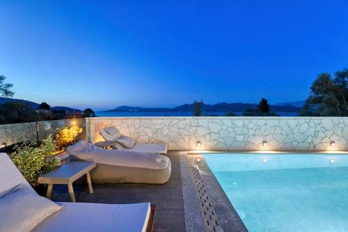 White Rock Villas Nikiana