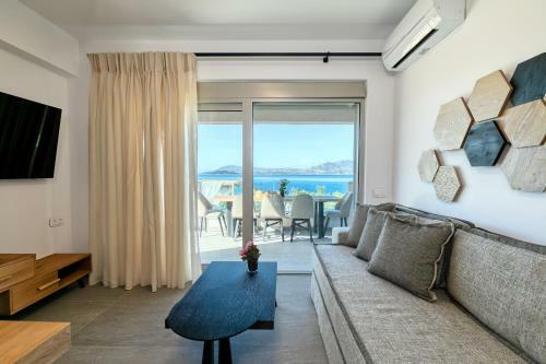 White Rock Villas Nikiana