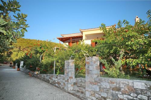 Apartamento Koromilia Villa