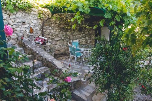 Traditional Guesthouses Xenofon