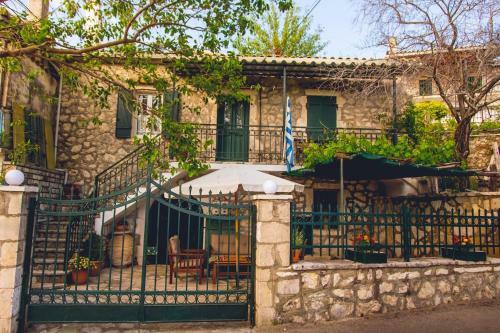 Traditional Guesthouses Xenofon