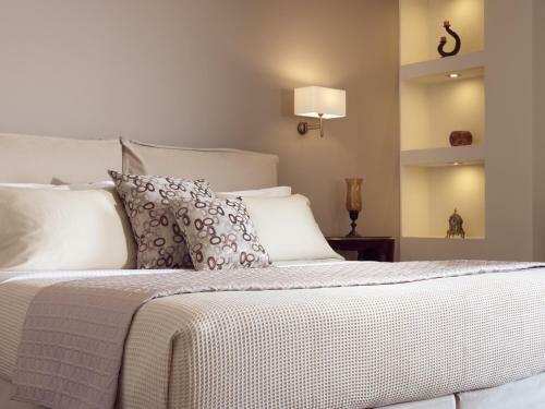 Golden July Luxury Villa