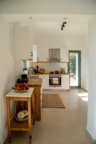 Villa Phi Simple Living Quarters