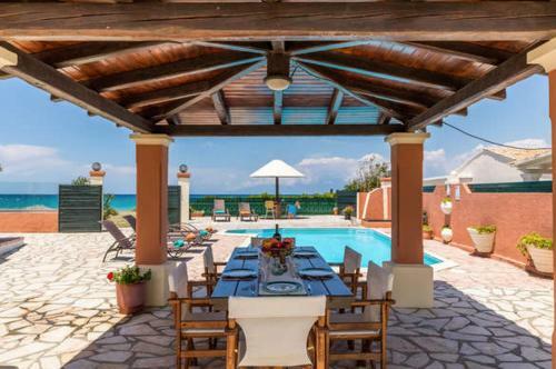 Beach Villa Athanasia