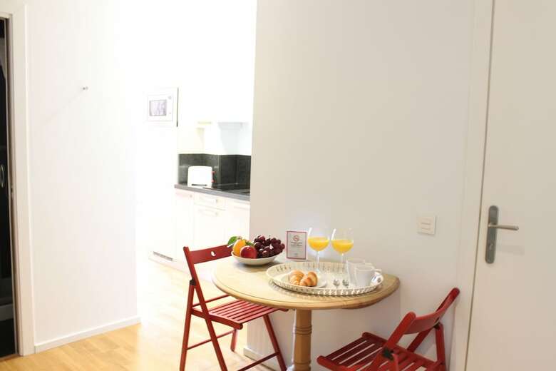 Life Apartments Calder�n