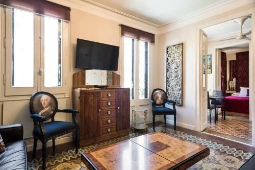 Apartamentos Arag� 345