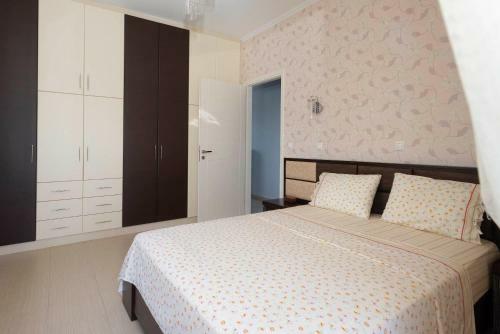 Santova Hill Apartments