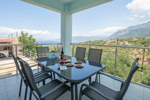 Villa Santova Hill Mansion