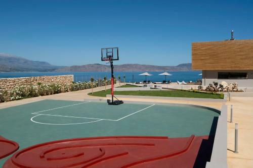 Marion La Lumiere, An Intimate Villa Resort!