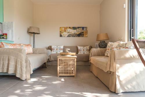 Comfy Kourouta Apartment & Suite