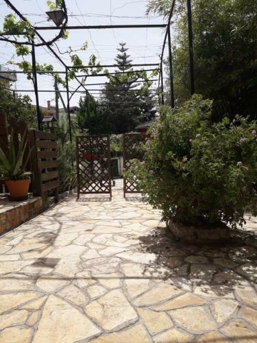 Garden House In Corfu