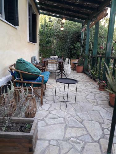 Garden House In Corfu