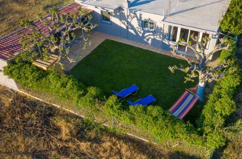 Petrakis Afrathias Garden House