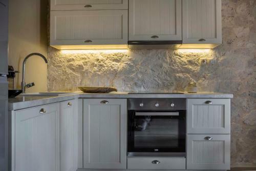 Ploes Luxury Cottages