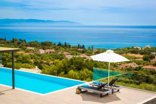 New Villa Blue With Private Pool At Trapezaki