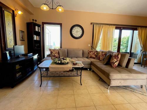 Traditional Villa Mandola