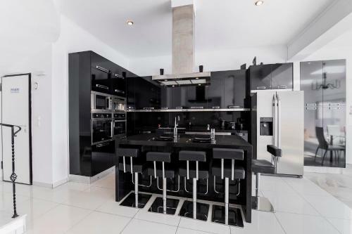 Diamond Villa