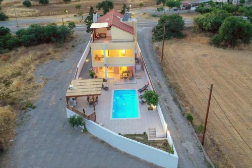 Ritas Gennadi Villa