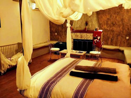 Stone Villa Inside Sea- Kids'land