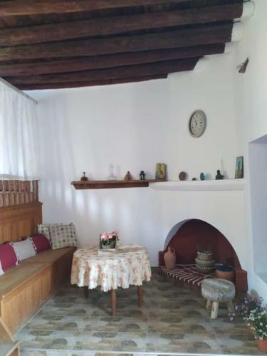 My Sweet Greek Dream - Traditional Home