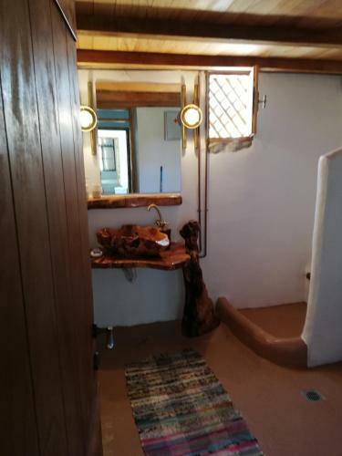 Yalos House