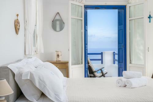 Aigeis-milos Suites