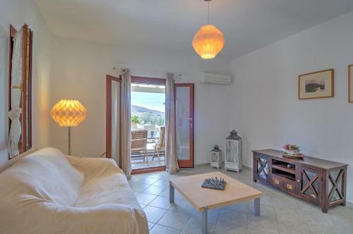 Koundouros Home