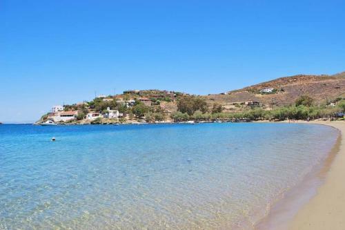 Villa Beautifis In Kea, 4bdr/7prs, Pool, Seaview