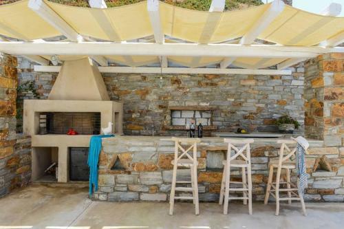 Villa Beautifis In Kea, 4bdr/7prs, Pool, Seaview