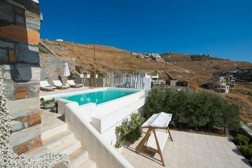 Villa Beautifis In Kea, 4bdr/7prs, Pool, Seaview