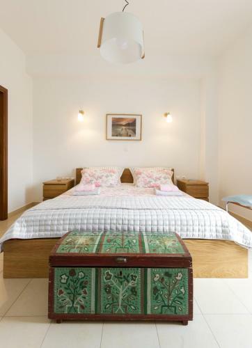 Stylish Villa In Salonica's Nature