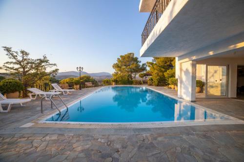 Villa Maraki - Attica Riviera