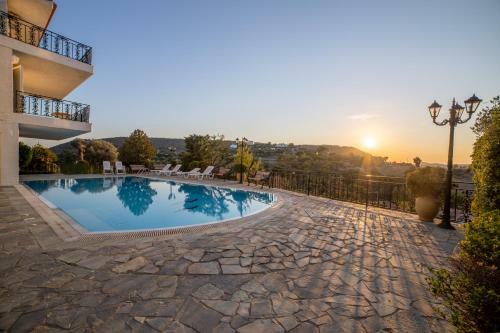 Villa Maraki - Attica Riviera