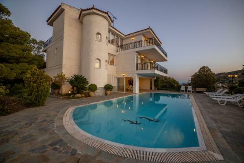 Villa Maraki - Attica Riviera