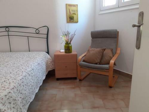 Breezy Summer Maisonette With Exciting View!