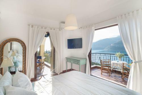 Floating Villa Near Astros Peloponnese