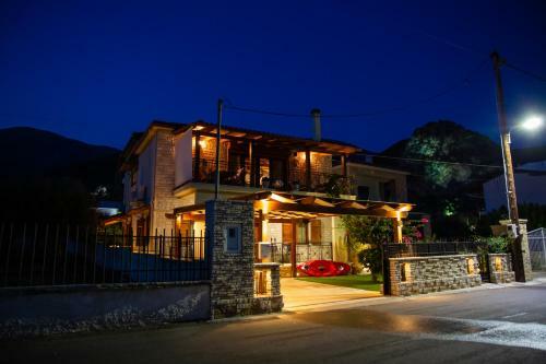 Amaryllis Holiday Home