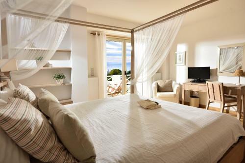 Villa Athens Riviera Estate