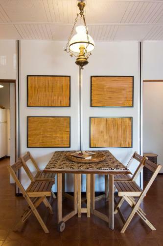 The Boucamviglia Beach House