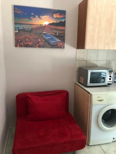 *new* Central Apartment In Ialisos