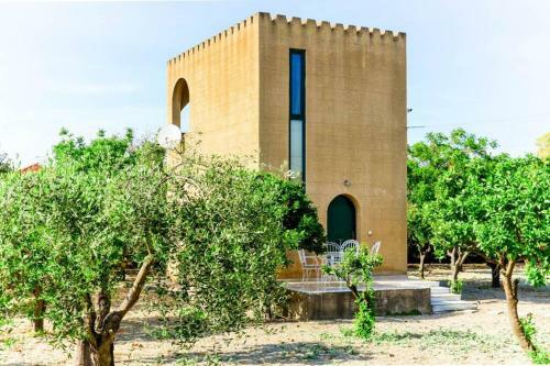 The Tower With The Orange Tree Garden