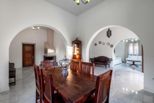 Villa Amazing House Pigi
