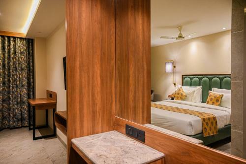 Hotel Suvidha Suites