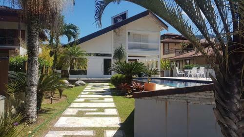 Linda Casa Alto Padr�o - Ubatuba Sp