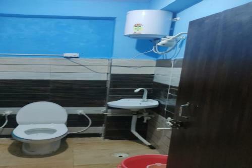 Oyo 86629 Royal King Vip Hotel
