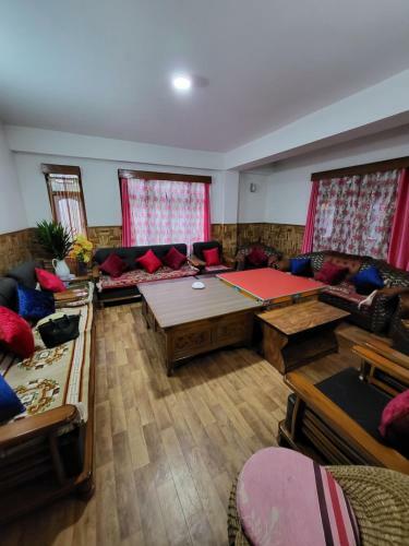Hotel Dzongrila