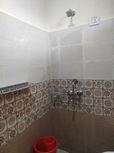 Mustard House - Travellers Homestay